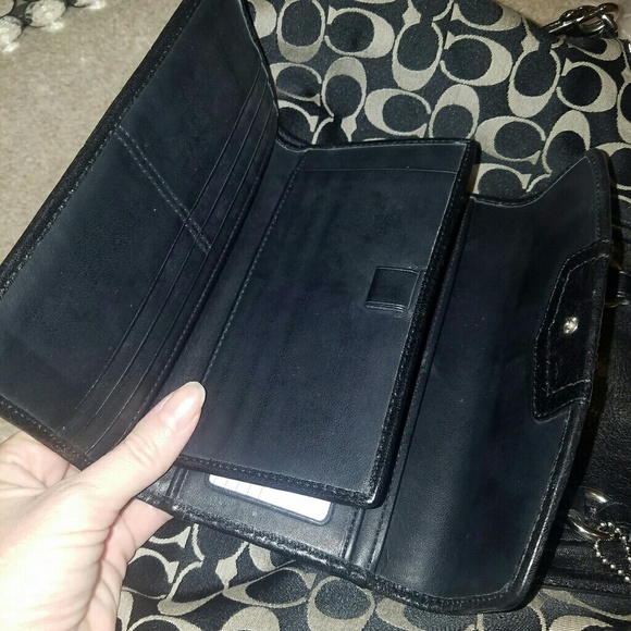 Coach and wallet set - Picture 4 of 8